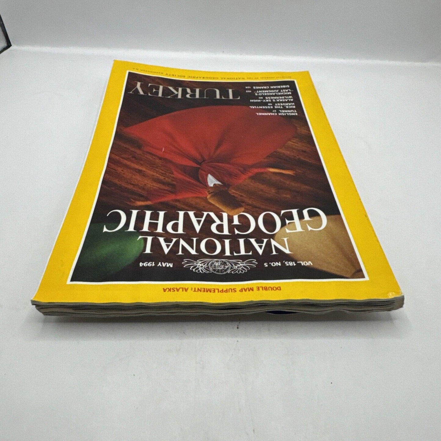 National Geographic Magazine / May 1994 / Vol. 185, No. 5 ** Moisture Damage