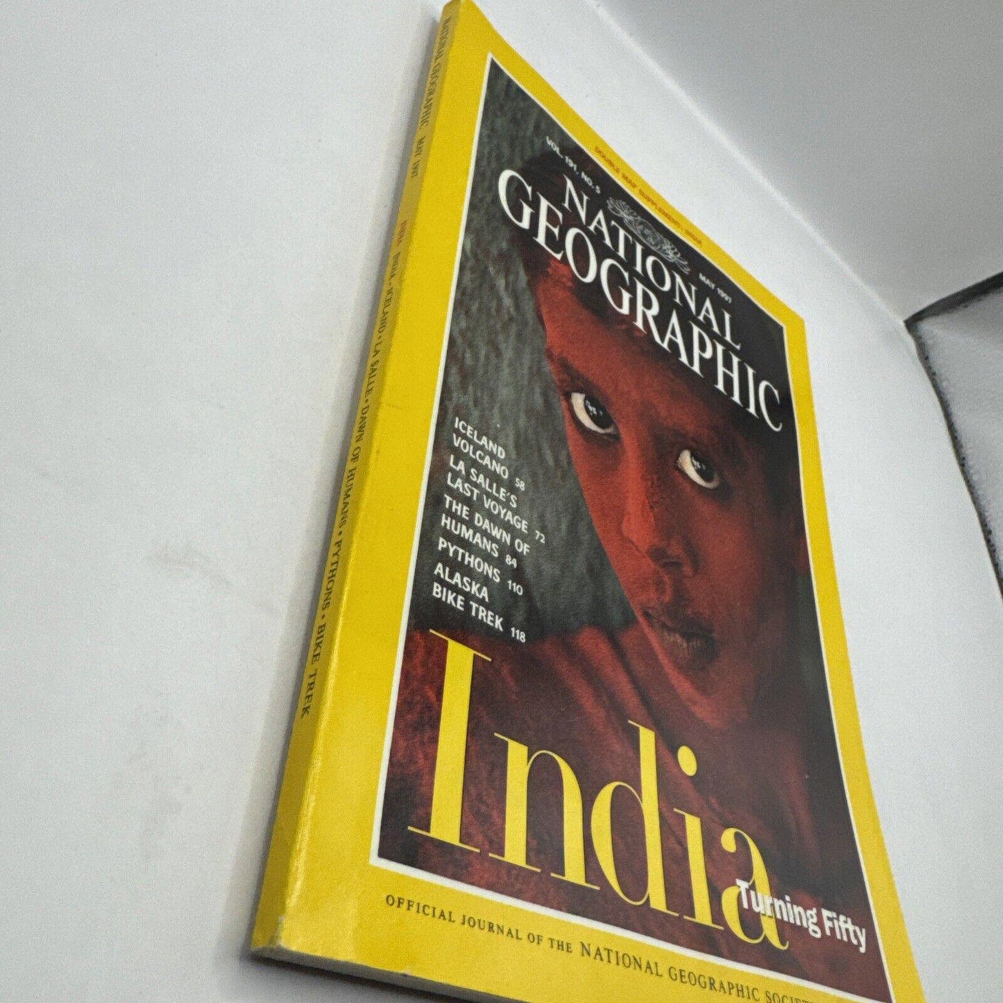 National Geographic Magazine - MAY 1997 Vol. 191 No. 5 INDIA.